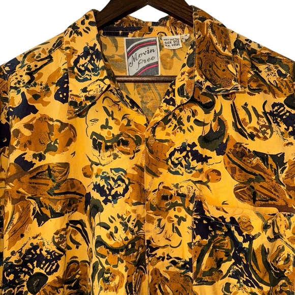 Movin Free Men’s VTG Hawaiian Abstract Button Down Short Sleeve Shirt RARE Sz XL - Picture 5 of 12